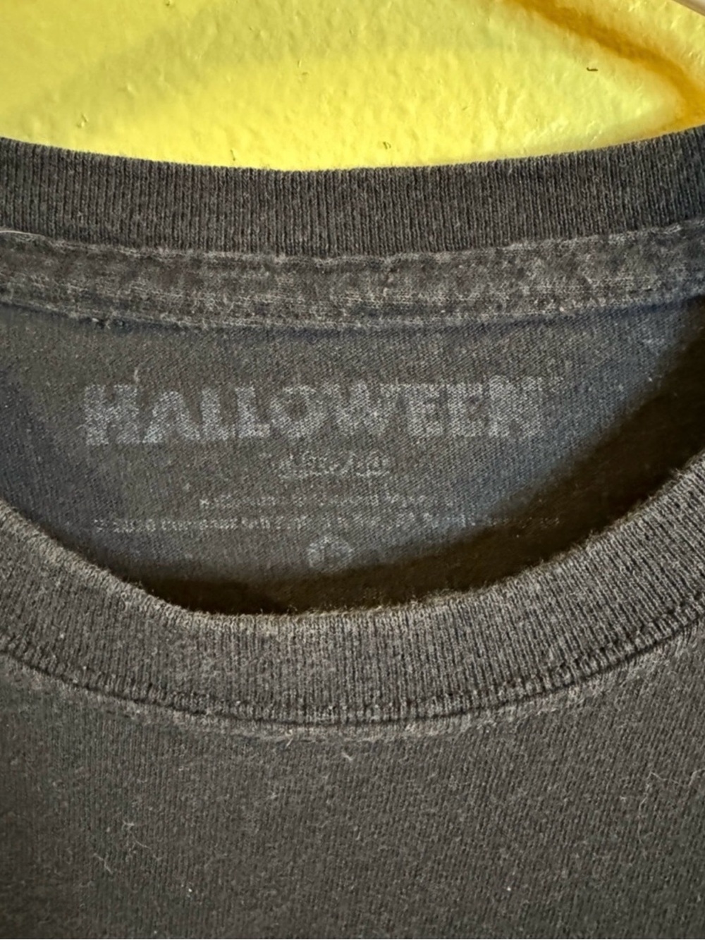 Halloween Safety Kids Costume T-Shirt - Black Size Large - Picture 2 of 3